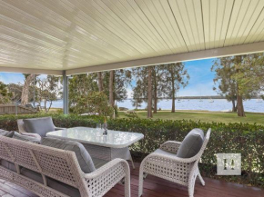 Mannering Lake House